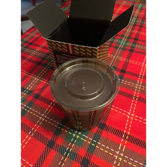 Nest New York Pistachio & Wild Fig Classic Scented Candle 8.1 oz - Picture 4 of 6